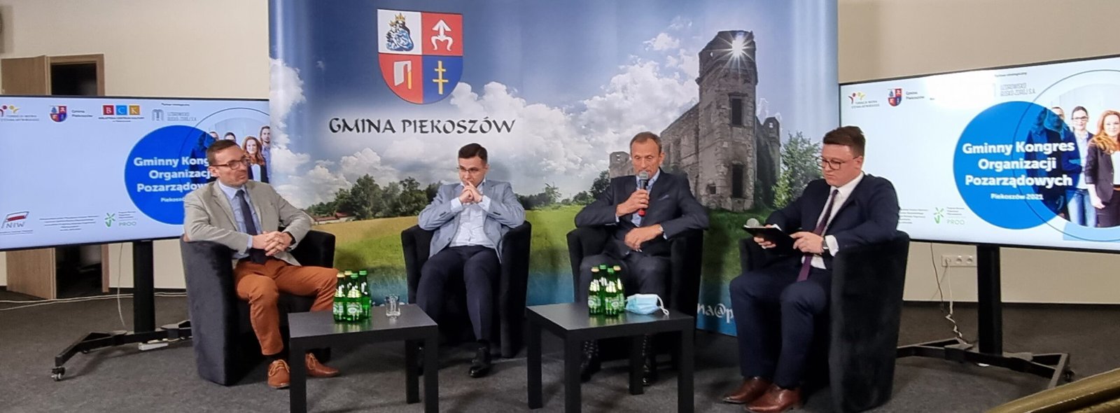 Pierwszy Gminny Kongres Organizacji Pozarządowych w Piekoszowie.